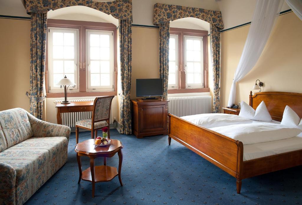 Schlosshotel 히르슈호른 객실 사진