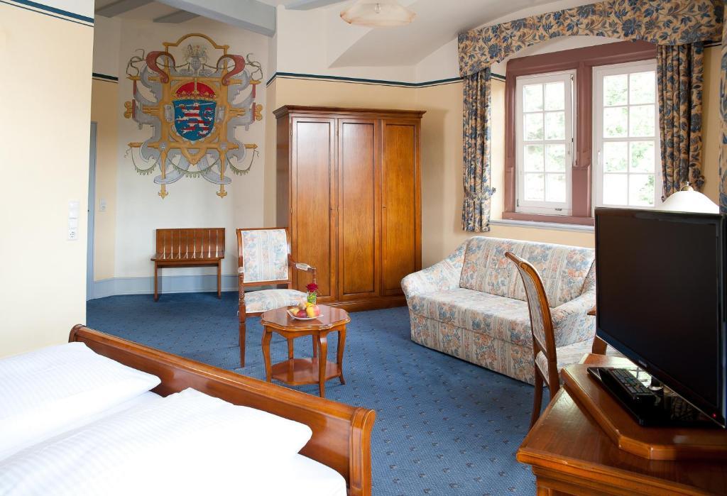 Schlosshotel 히르슈호른 객실 사진