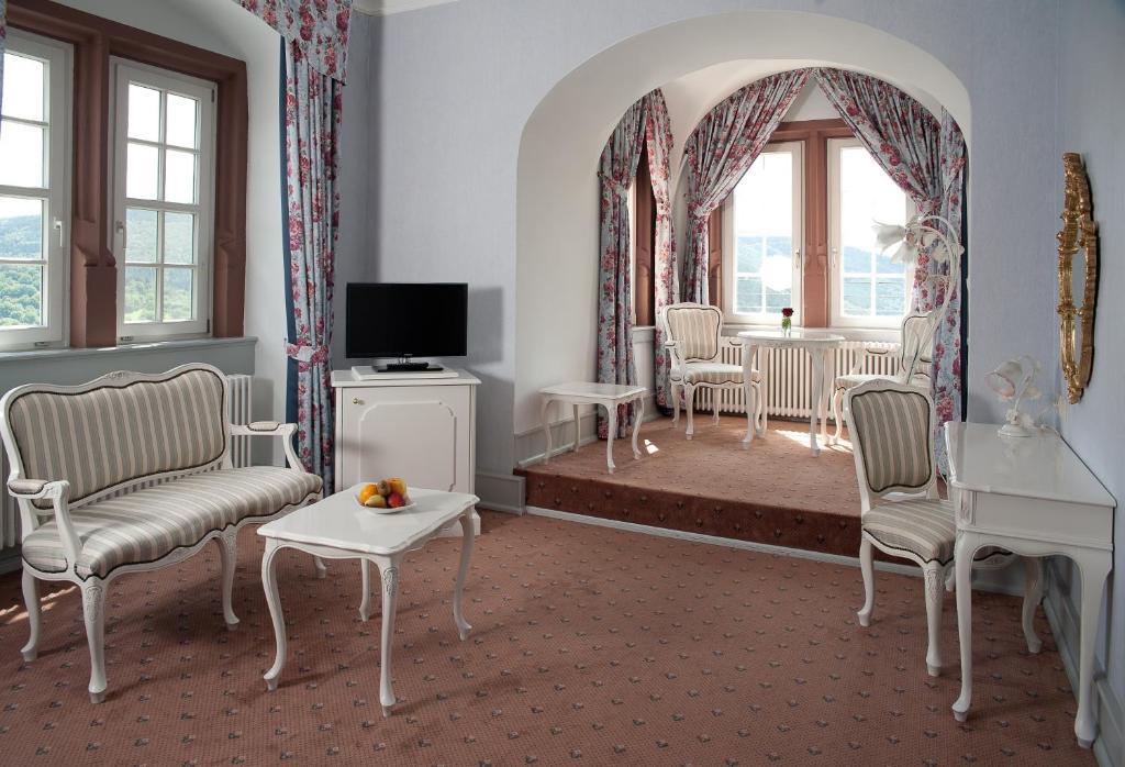 Schlosshotel 히르슈호른 객실 사진