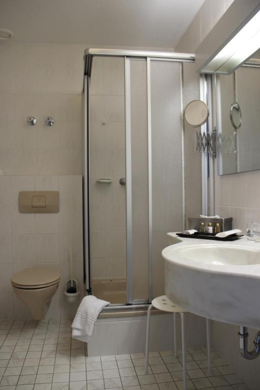 Schlosshotel 히르슈호른 객실 사진