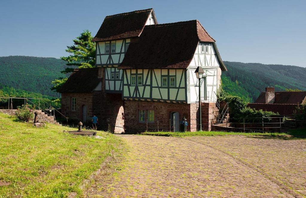 Schlosshotel 히르슈호른 외부 사진