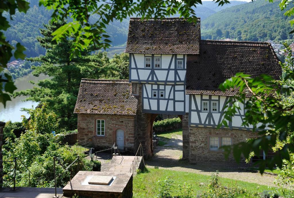 Schlosshotel 히르슈호른 외부 사진